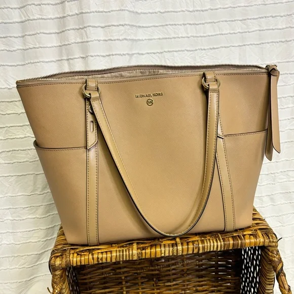 EUC Michael Kors Sullivan Top-Zip Tote Bag Tan Classic Chic Business Purse - Picture 12 of 15